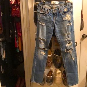 Hollister ripped skinny/straight jeans